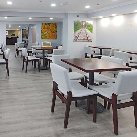 Quality Inn Colchester - Берлингтон Экстерьер фото