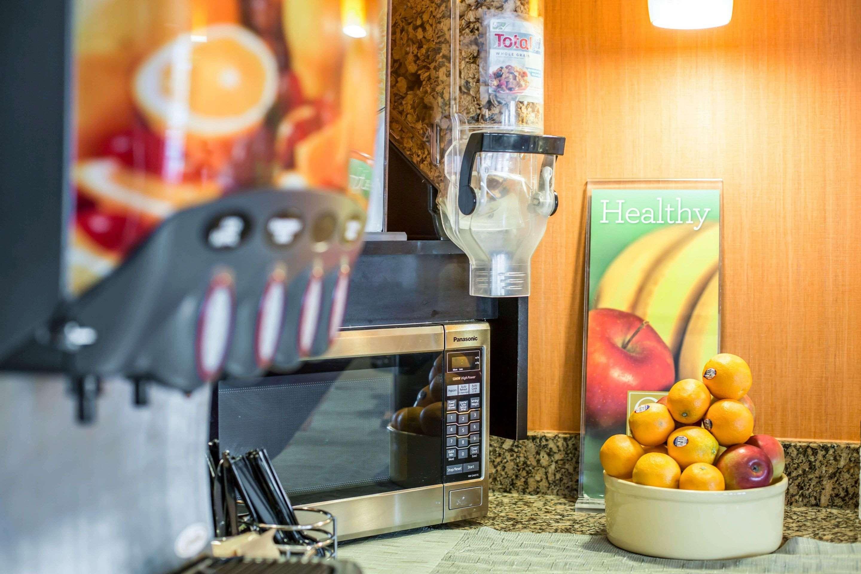 Quality Inn Colchester - Берлингтон Экстерьер фото