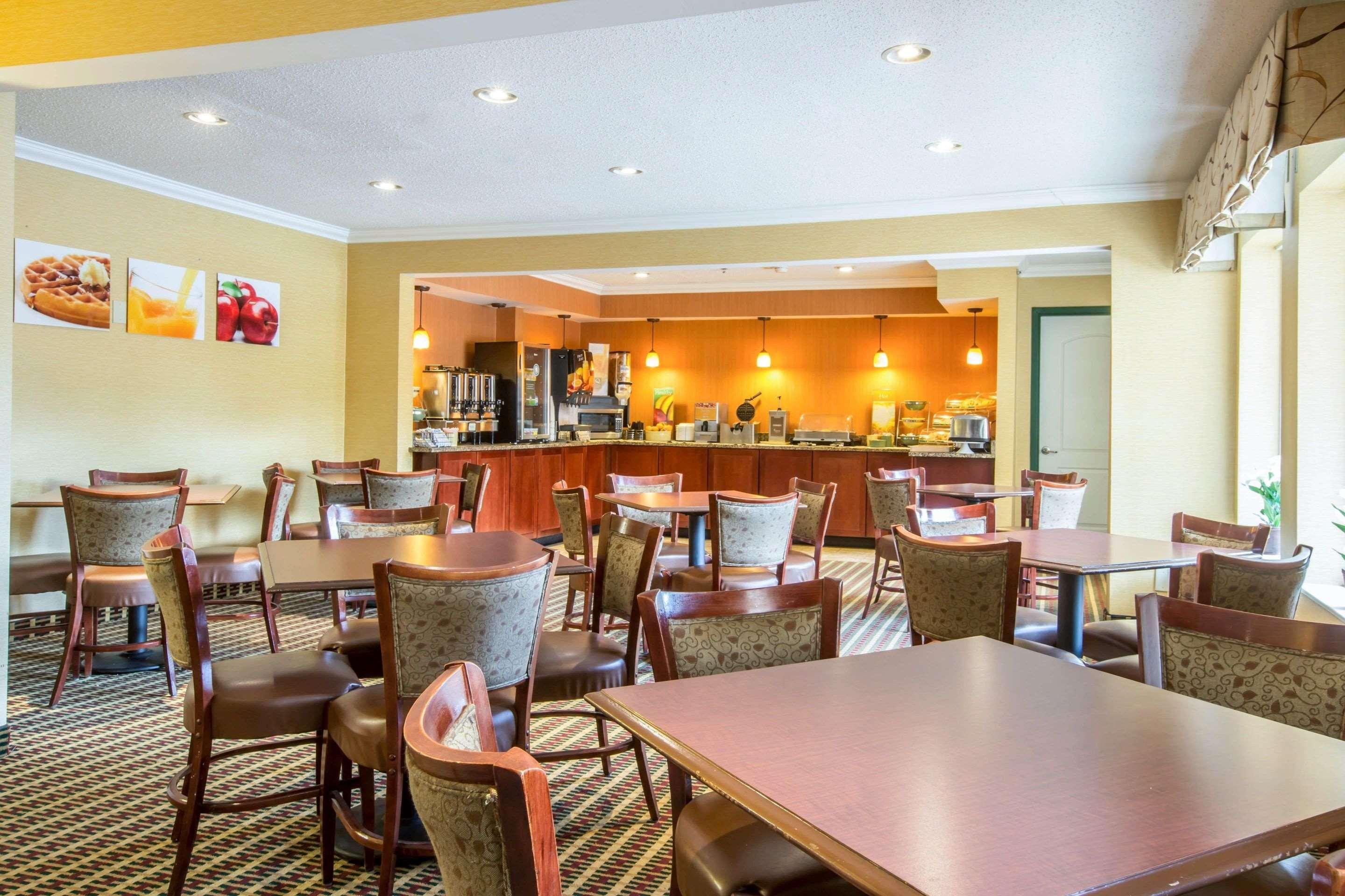 Quality Inn Colchester - Берлингтон Экстерьер фото