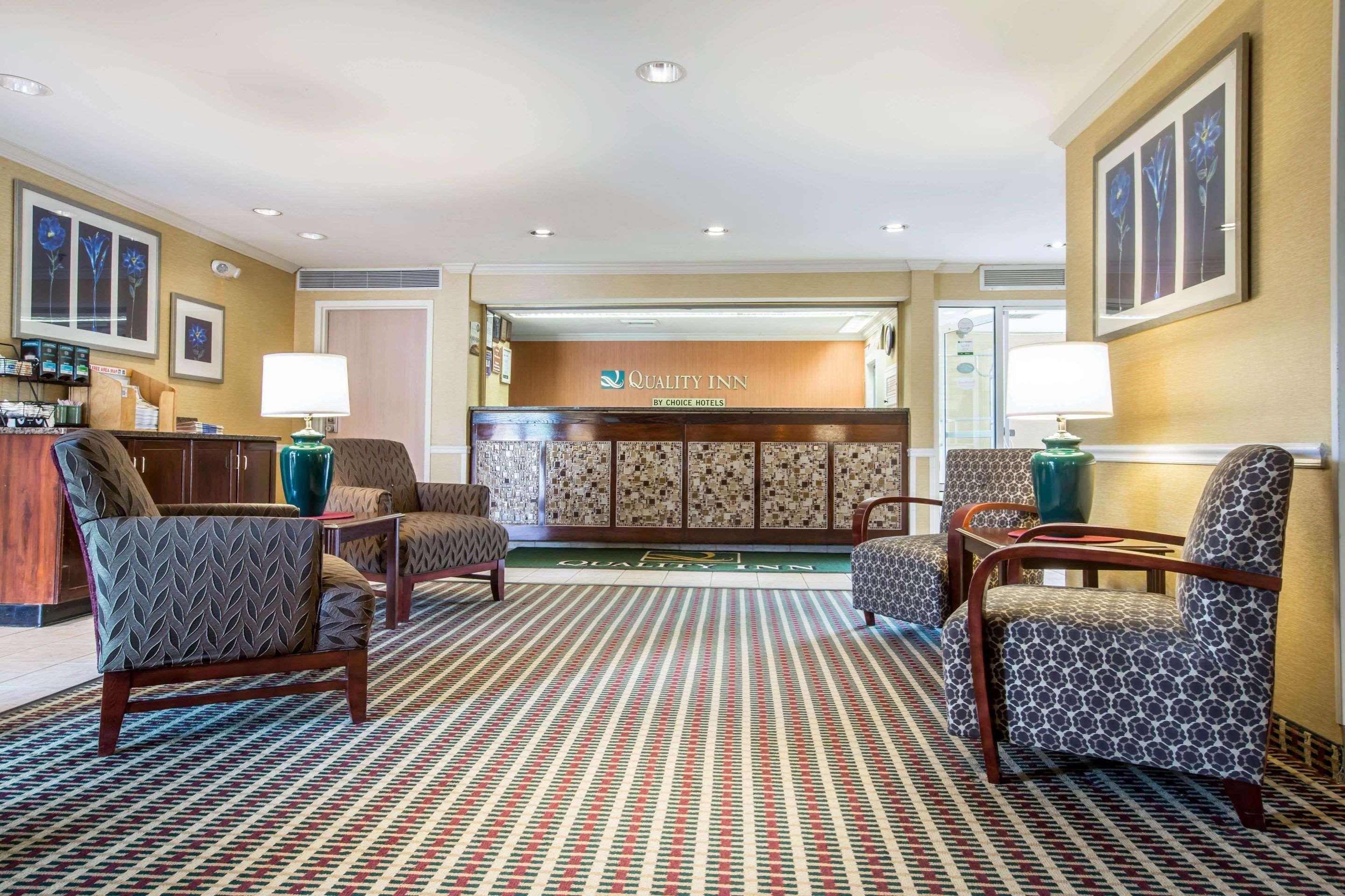 Quality Inn Colchester - Берлингтон Экстерьер фото