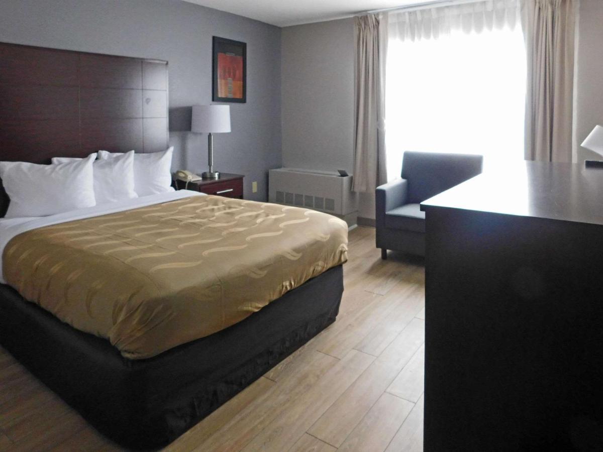 Quality Inn Colchester - Берлингтон Экстерьер фото