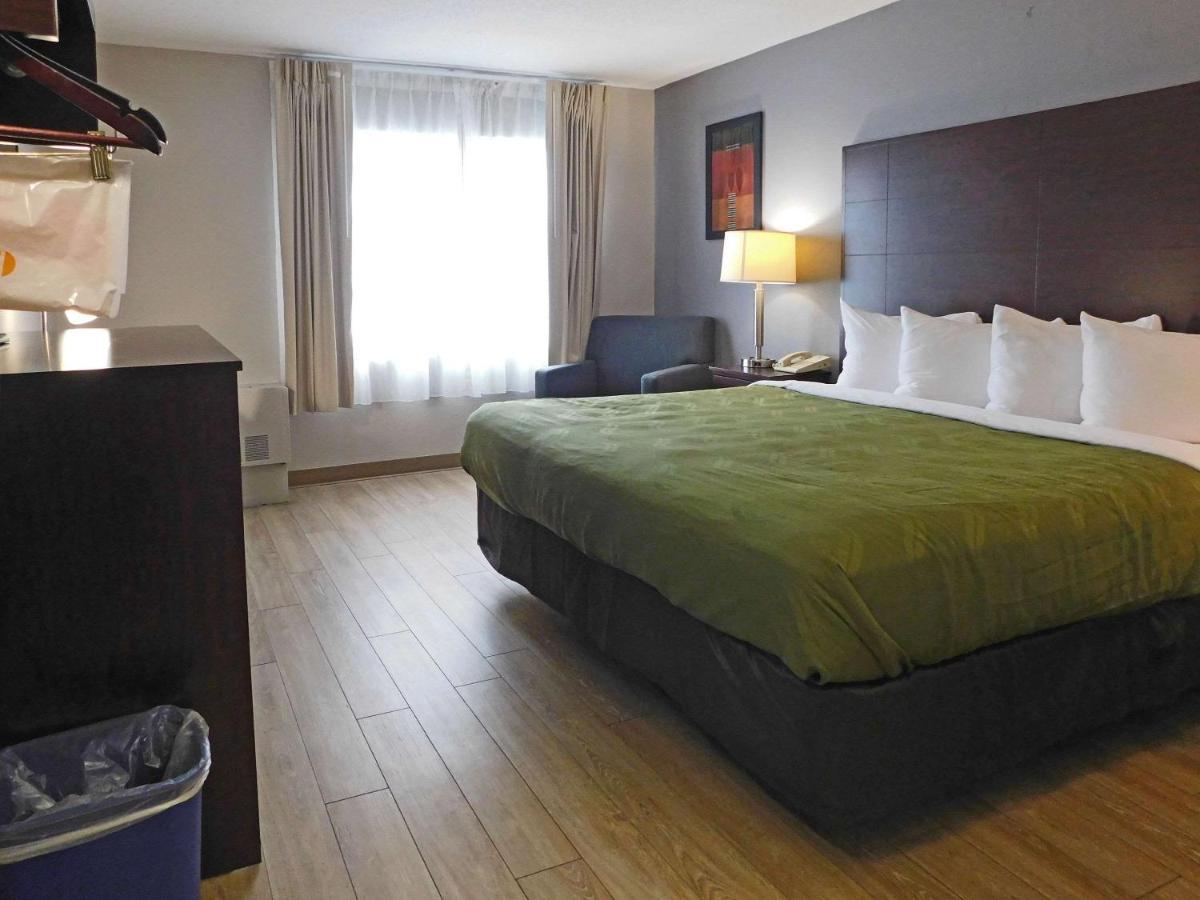 Quality Inn Colchester - Берлингтон Экстерьер фото