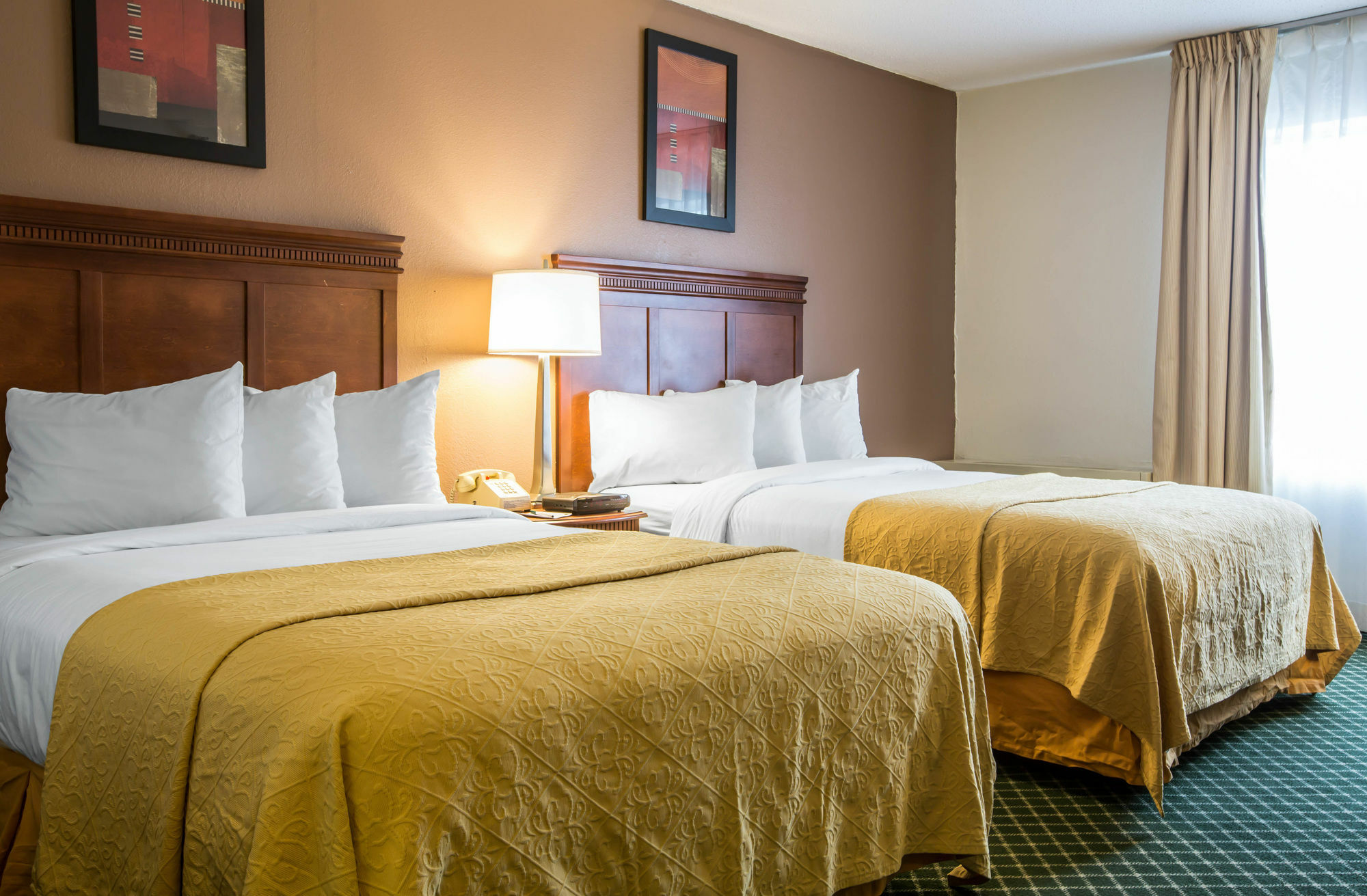 Quality Inn Colchester - Берлингтон Экстерьер фото
