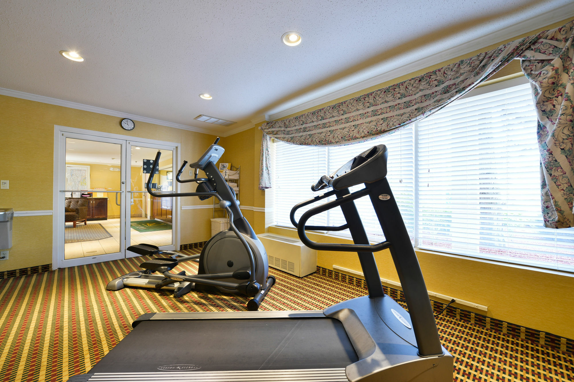 Quality Inn Colchester - Берлингтон Экстерьер фото